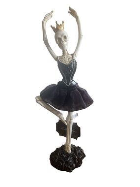 Bella Lux Halloween Gothic 13” Skeleton Ballerina Black Tutu Resin Figurine NWT